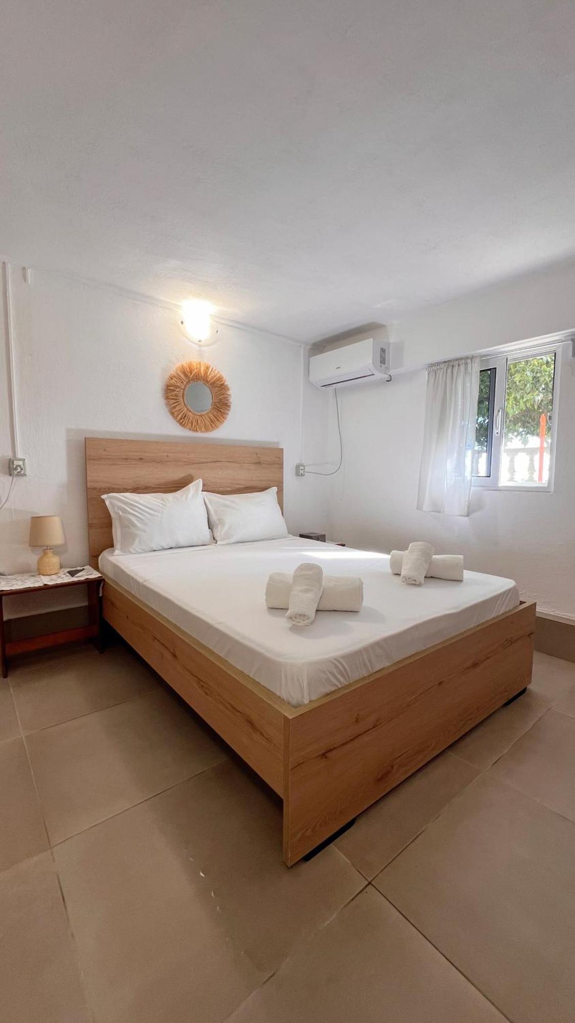 Petra Oliva Apartment เดอร์มี ภายนอก รูปภาพ